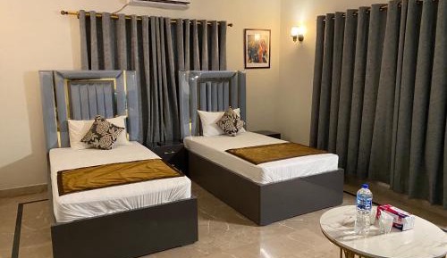 Large Twin Room