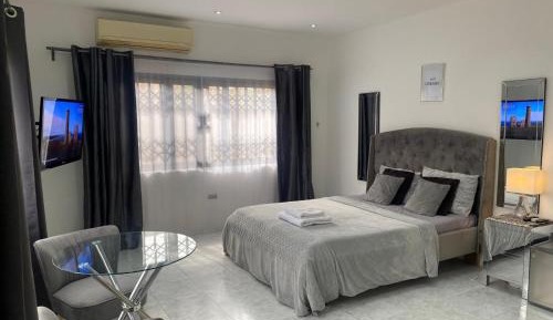Deluxe King Room