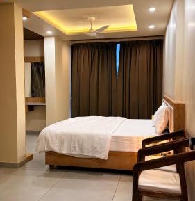 Deluxe Double Room (1 adult + 1 child)