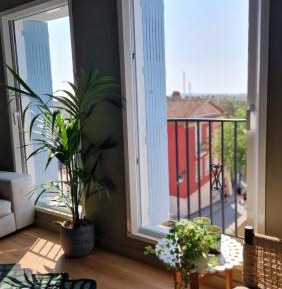 Three-Bedroom Deluxe Apartment