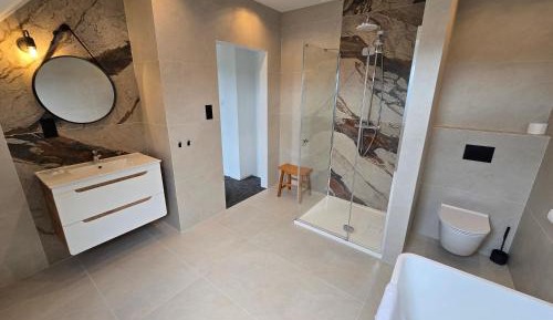 Deluxe Double Room with Bath