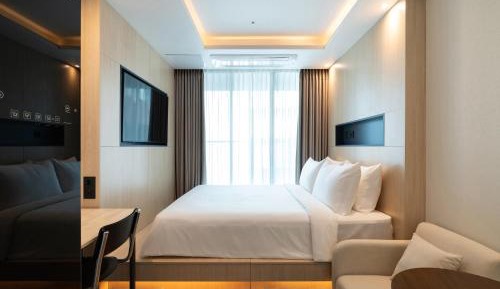 Standard King Room