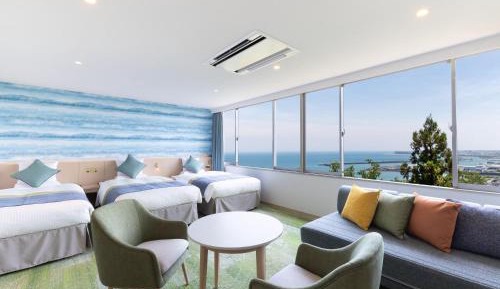 Ocean View Deluxe Family Room with Private Bathroom