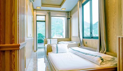 Quadruple Room with Balcony