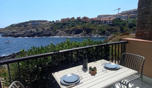 Studio Apartment with Sea View