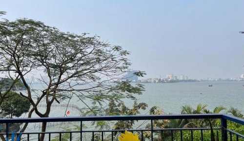 Twin Room with Lake View