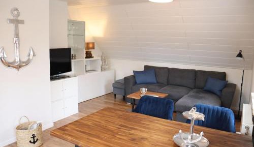 One-Bedroom Apartment with Balcony