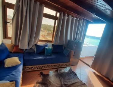 Studio with Sofa Bed