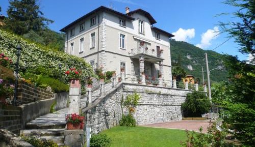 Apartment with Lake View
