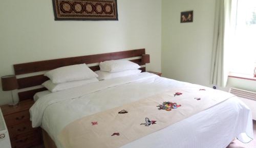 Twin Room with Private Bathroom