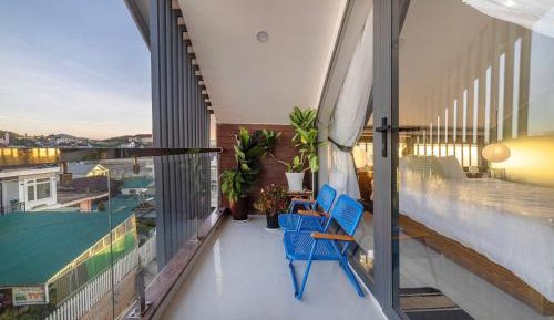 King Room with Balcony