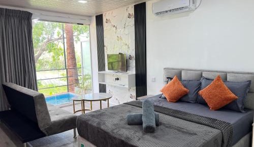 Suite with Private Pool