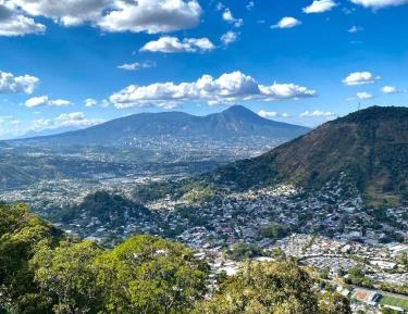 Suite with Lake View