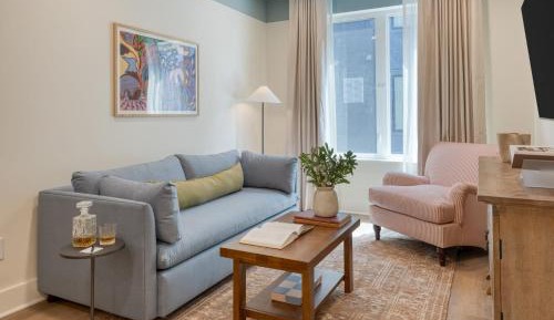 Five-Bedroom Apartment