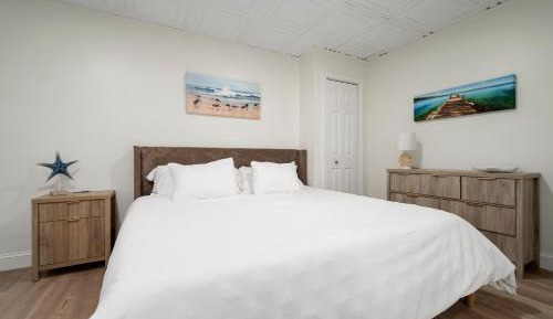 Deluxe Suite with Spa Bath