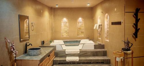 Double Room with Spa Bath