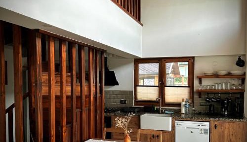 Villa with Garden View