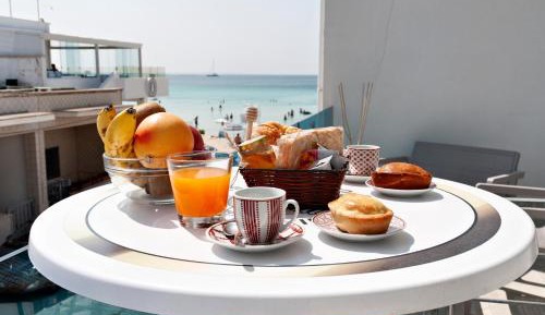 Two-Bedroom Apartment with Sea View