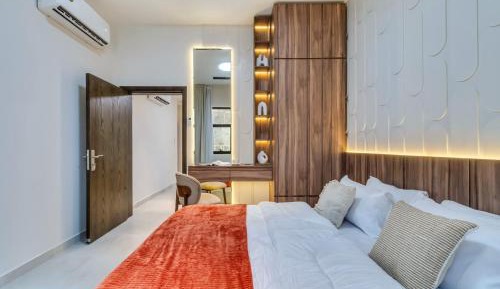 Three-Bedroom Holiday Home 