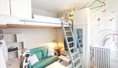 Single Room with Private Bathroom