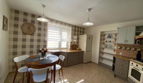 One-Bedroom Standard Apartment