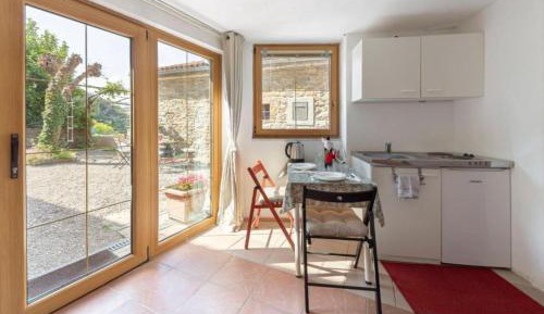 Studio with Shared Terrace