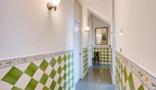 Twin Room with Shared Bathroom