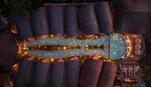 Suite with Pool Access