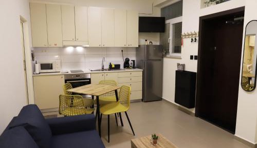 One-Bedroom Apartment - Non-Smoking