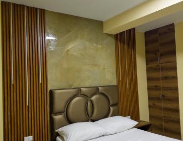 Large Single Room
