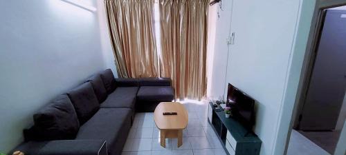 Three-Bedroom Apartment - High Floor
