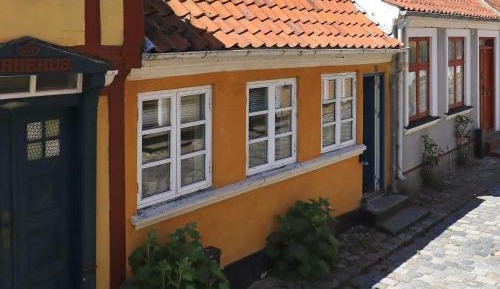 One-Bedroom Holiday Home