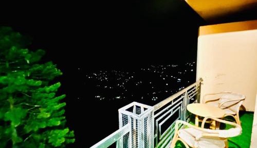 Studio with Balcony