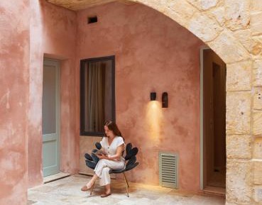 Apartment with Shower