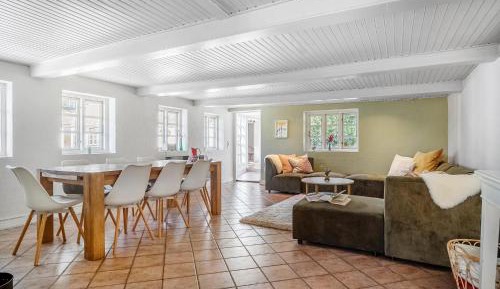 Five-Bedroom Holiday Home