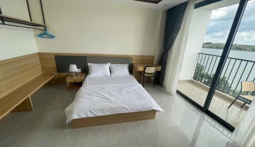 Double Room with Lake View