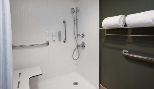 King Room with Roll-In Shower - Mobility and Hearing Access