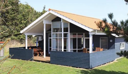 Four-Bedroom Holiday Home