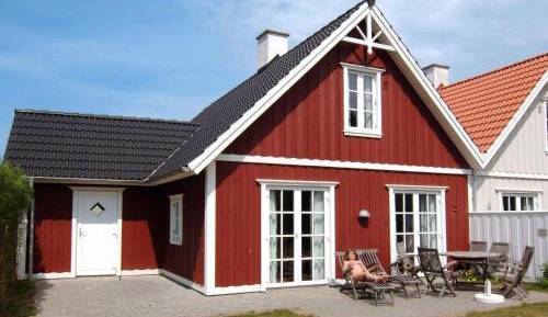 Three-Bedroom Holiday Home 
