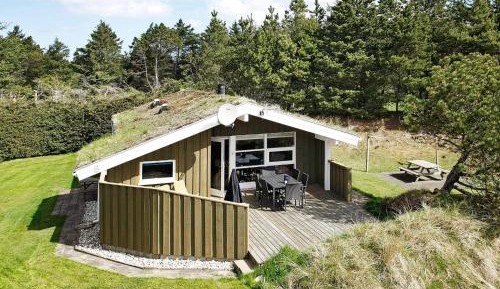 Three-Bedroom Vacation Home 