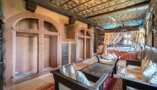 Suite with Pool View