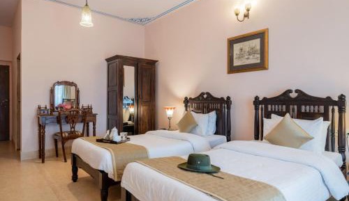 Junior Suite - Complimentary Pick up from Airport Or Train Station 