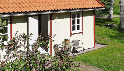 One-Bedroom Holiday Home