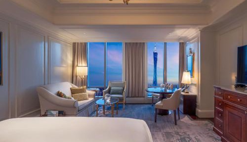 Club Canton Tower River View Room