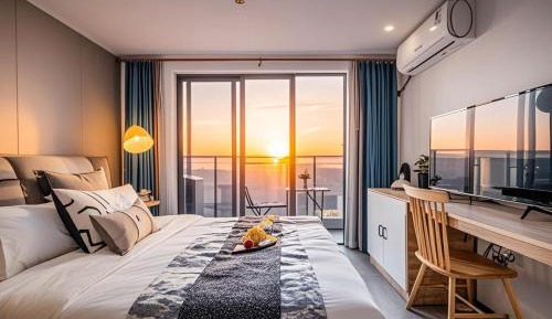 City View King Room