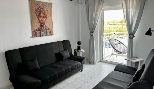 One-Bedroom Apartment - Sea Side