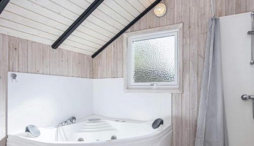 Four-Bedroom Holiday Home