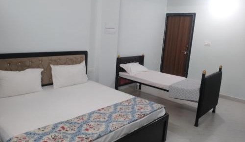 Triple Room with Private Bathroom