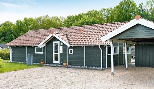 Four-Bedroom Vacation Home
