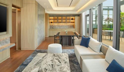 Presidential King Suite with Terrace